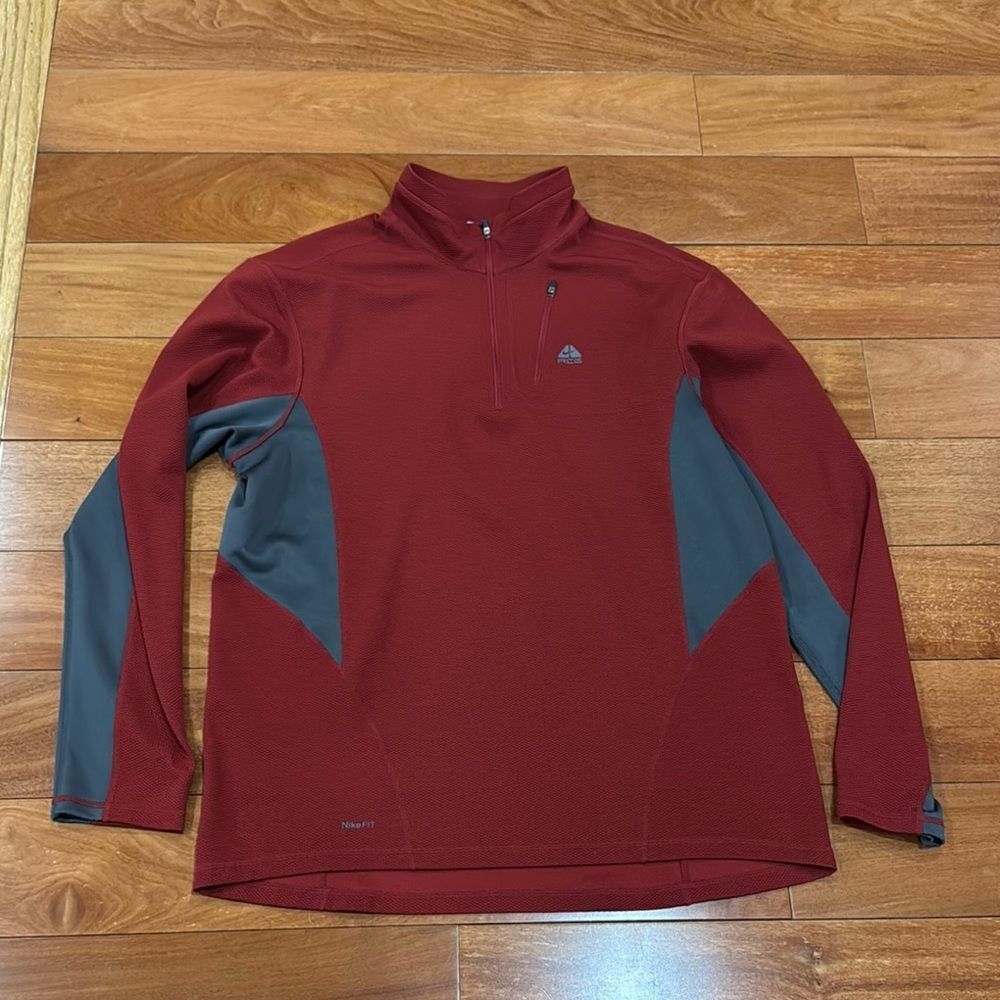 Nike Men’s ACG Pullover Burgundy Quarter Zip‎ Dri Fit Performance size XL